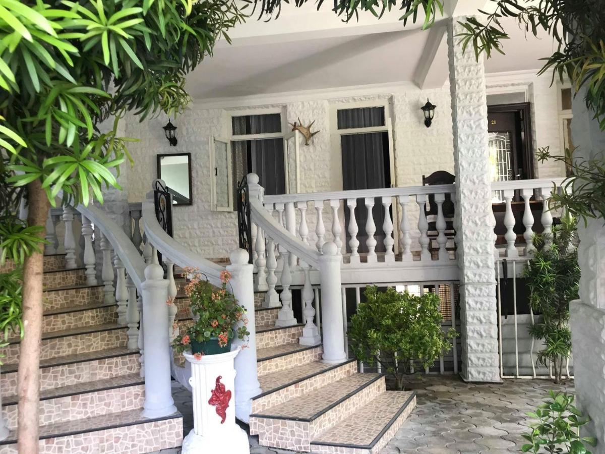 Twins Guest House By Black Sea Kobuleti Exterior foto
