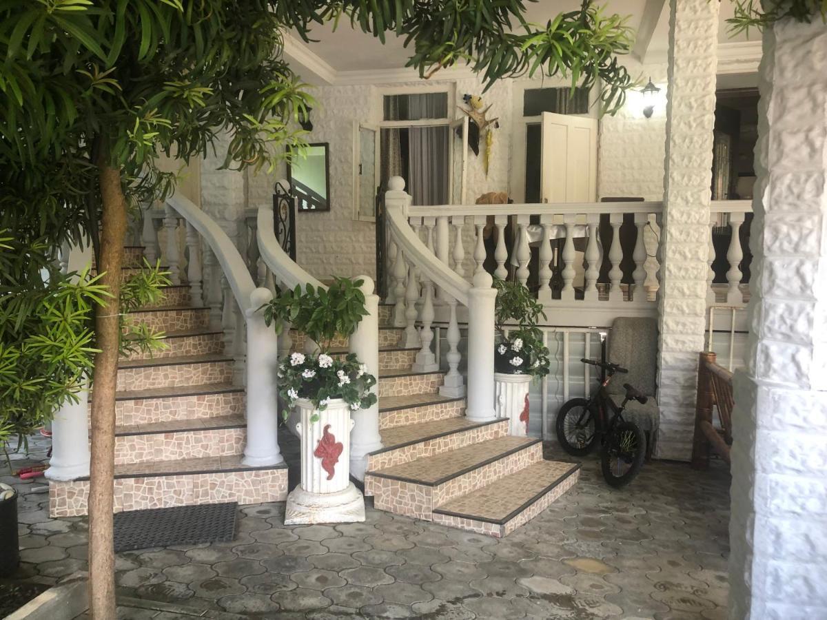 Twins Guest House By Black Sea Kobuleti Exterior foto